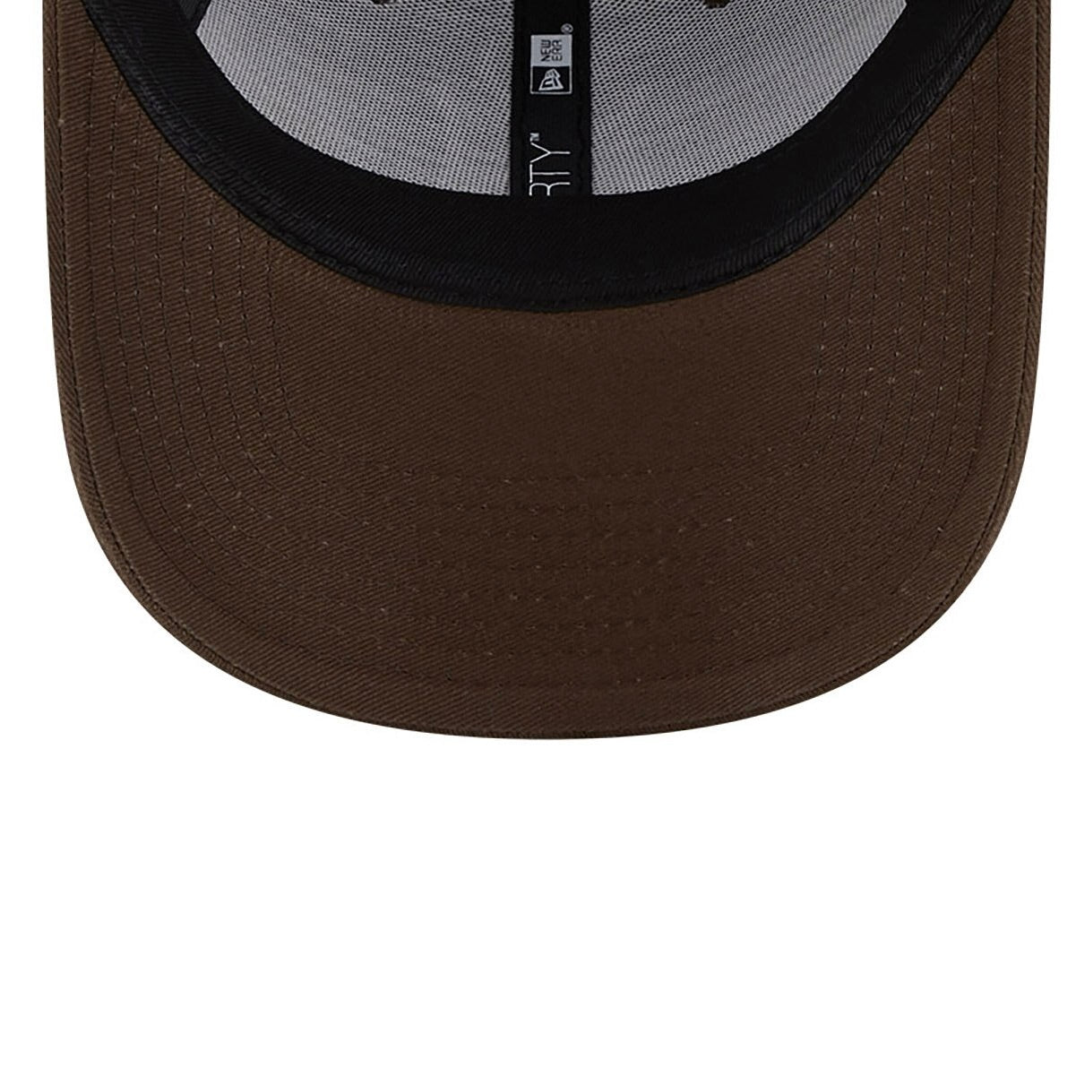 New York Yankees League Essential Womens Dark Brown 9FORTY Adjustable Cap N: 00170