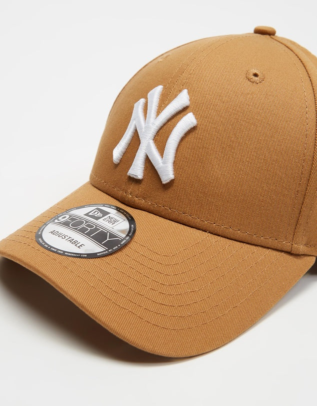 NEW ERA
Casquette League Essential New York Yankees Camel N: 00654