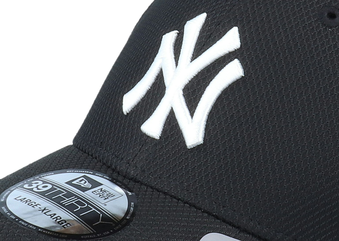 New York Yankees Diamond Era Black/White 39Thirty Flexfit
N’on adjustable