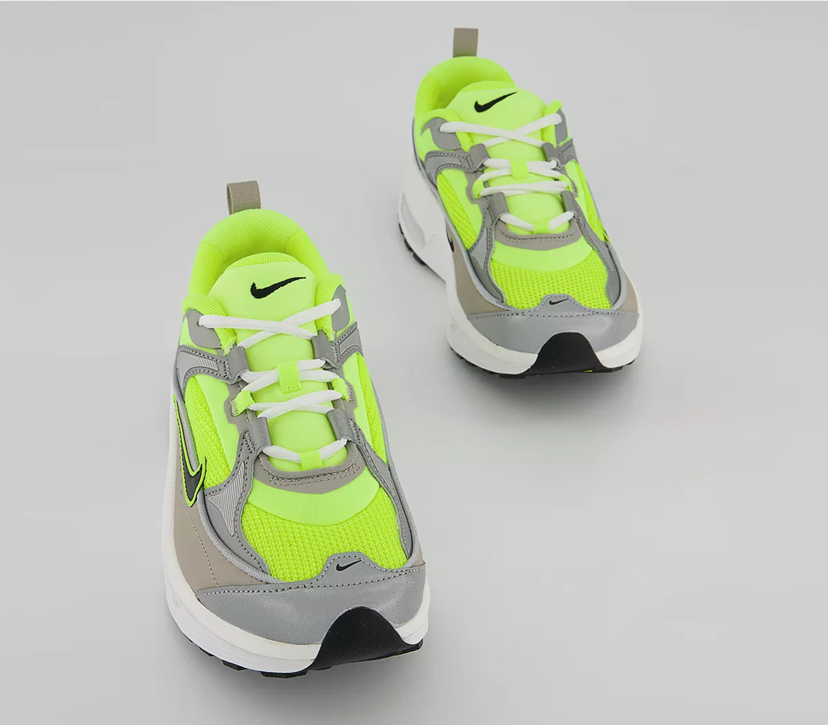 Nike
Air Max Bliss Trainers
Volt Black Metallic Silver Summit White