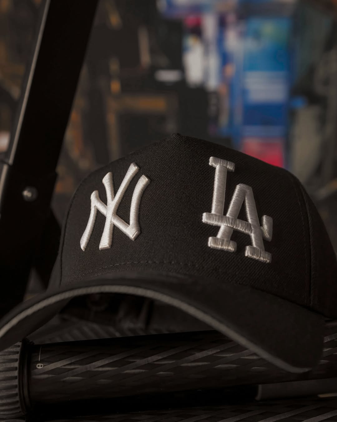 NEW ERA 9FORTY A-FRAME MLB NY LA BLACK/GREY UV CAP N: 00698