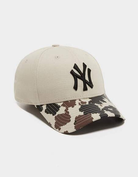New Era MLB New York Yankees 9FORTY Beige Camo Cap – Black NY Logo N33