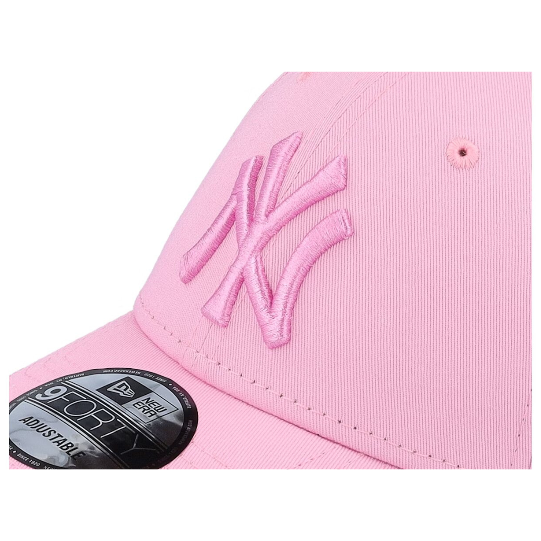 New York Yankees League Essential 9FORTY Pink Adjustable