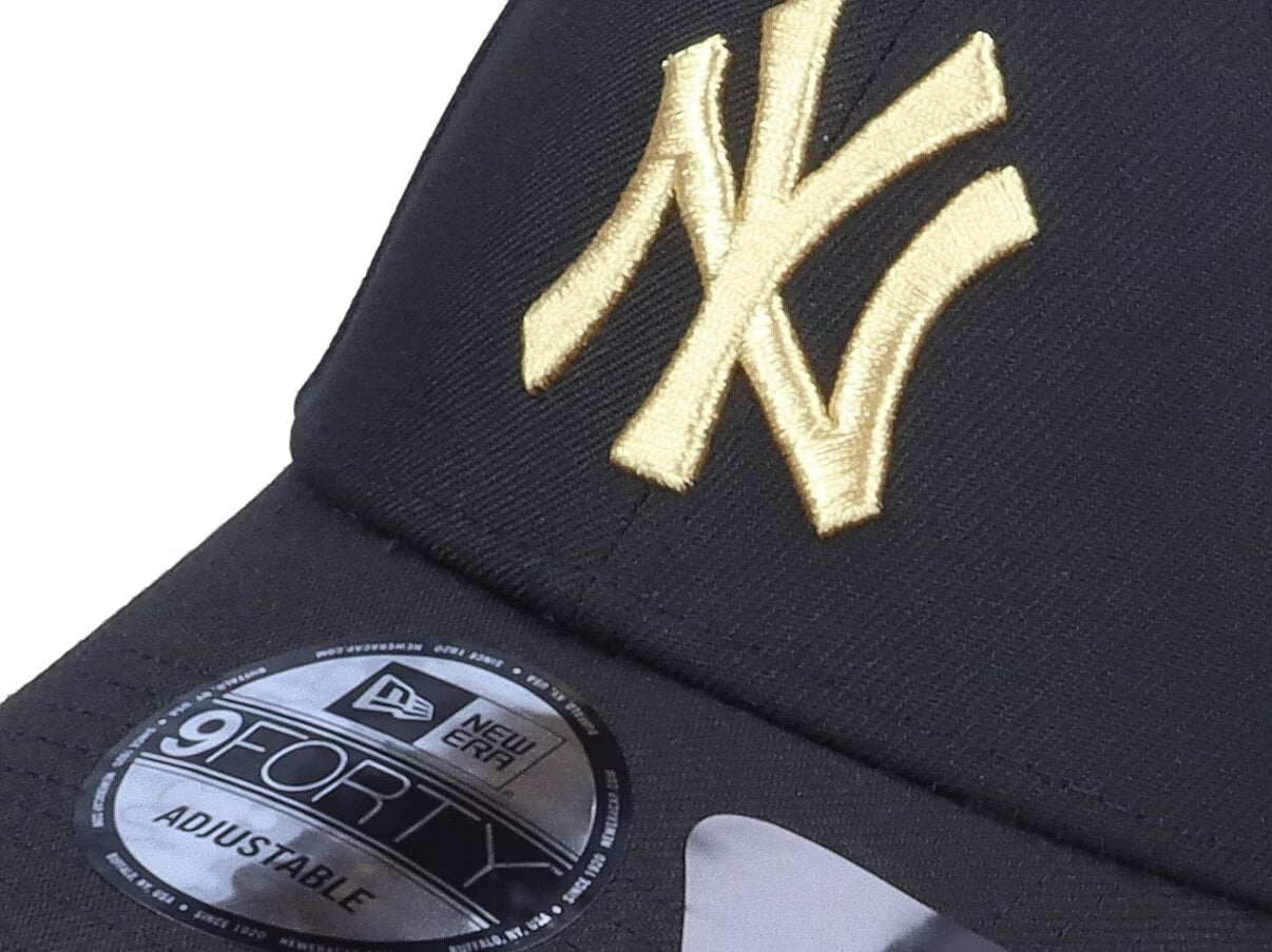 New York Yankees Team Contrast 9Forty Black/Gold Adjustable