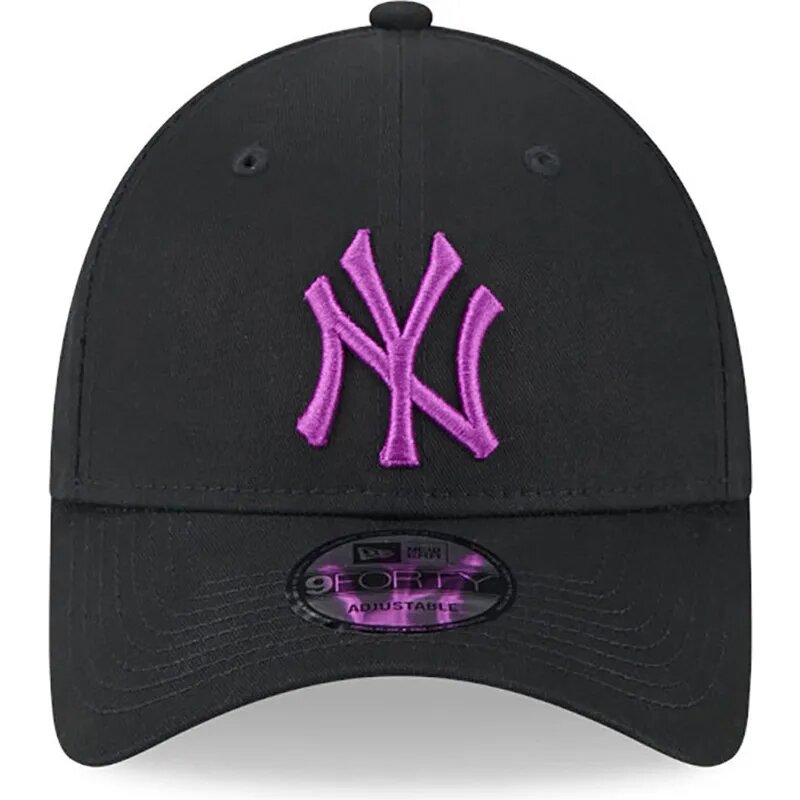 Casquette courbée noire ajustable avec logo violet 9FORTY