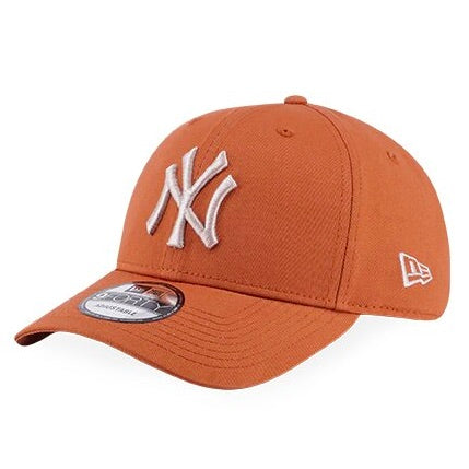 LEAGUE ESSENTIAL NEW YORK YANKEES RED WOOD 9FORTY CAP