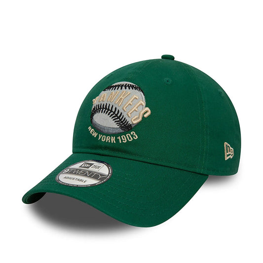 New York Yankees Team Graphic Green 9TWENTY Adjustable Cap