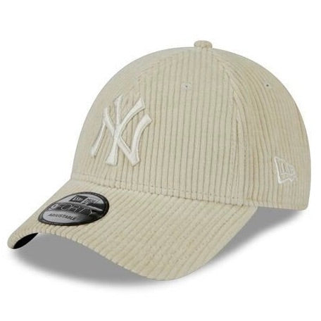 Casquette ajustée beige en velours côtelé 9forty New York Yankees