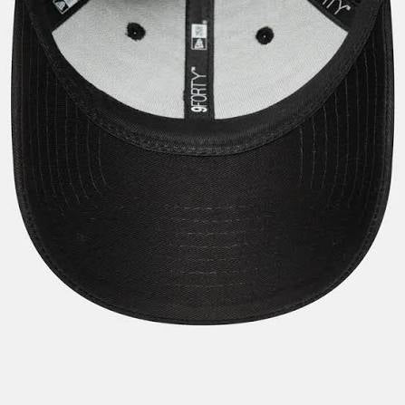 Men's MLB Essential New York Yankees 9FORTY Cap N: 00279