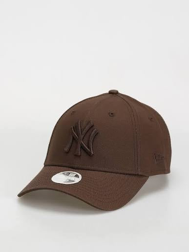 Women's MLB New York Yankees League Essential 9FORTY Cap N: 00274