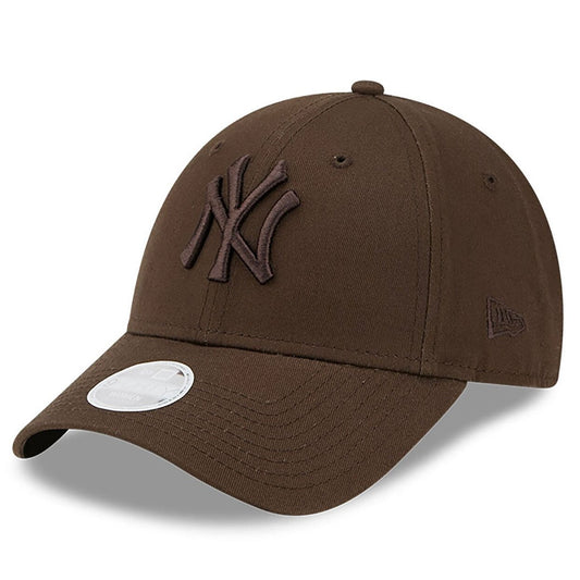 New York Yankees League Essential Womens Dark Brown 9FORTY Adjustable Cap