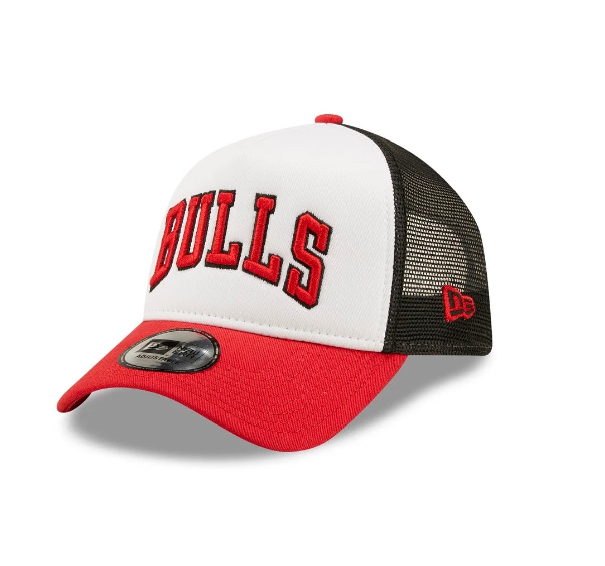 New Era
Chicago Bulls Team Arch White/Black/Red Trucker