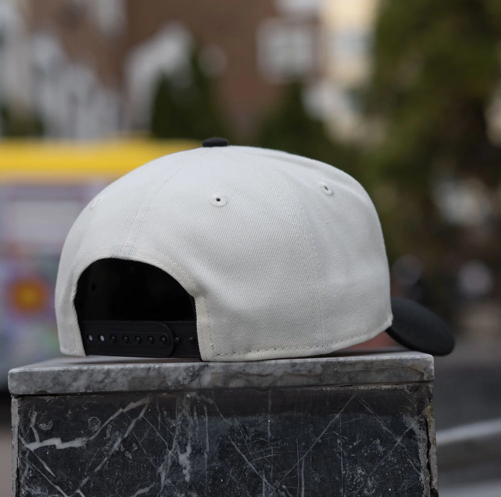 NEW ERA 9FORTY A-FRAME MLB NEW YORK YANKEES VS LOS ANGELES DODGERS TWO TONE / GREY UV SNAPBACK N: 00697