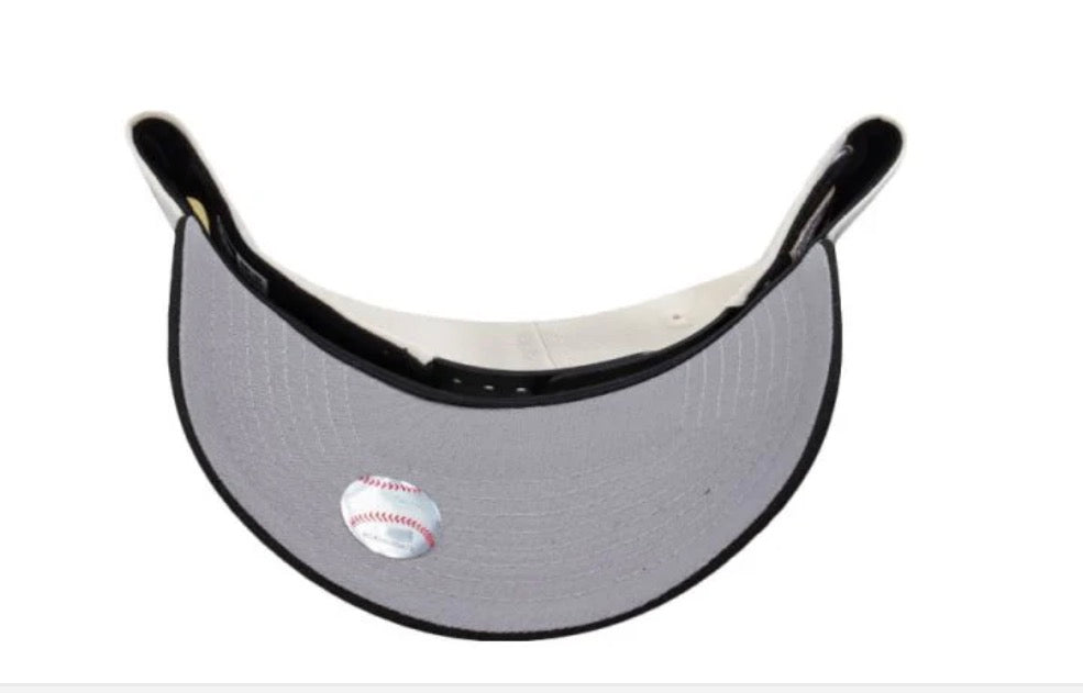 New York Yankees World Series 1996 Script Chrome Two Tone Edition 9FORTY A-Frame Snapback N: 00752