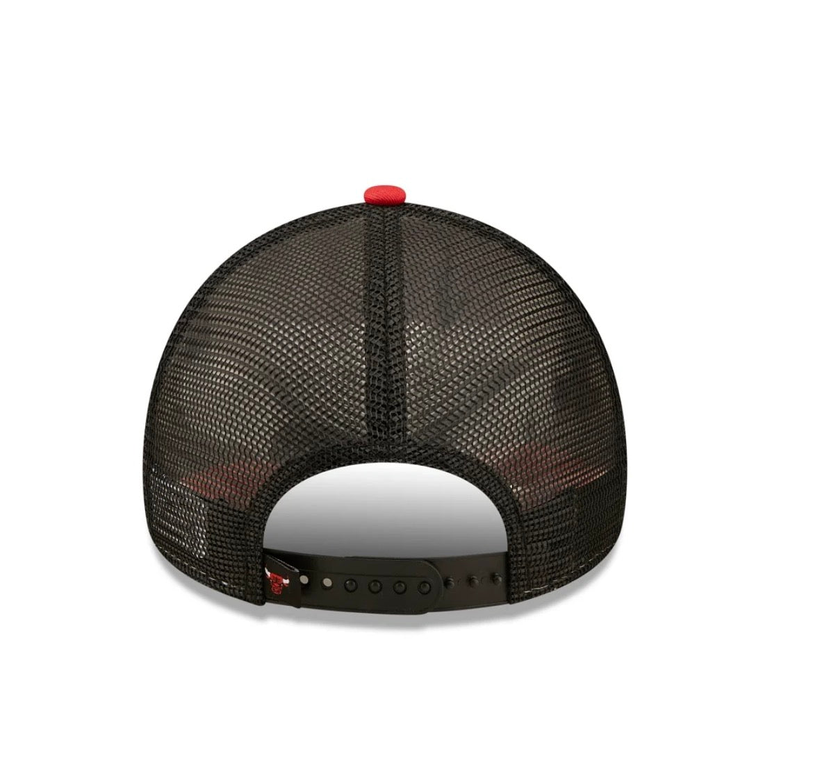 New Era
Chicago Bulls Team Arch White/Black/Red Trucker
