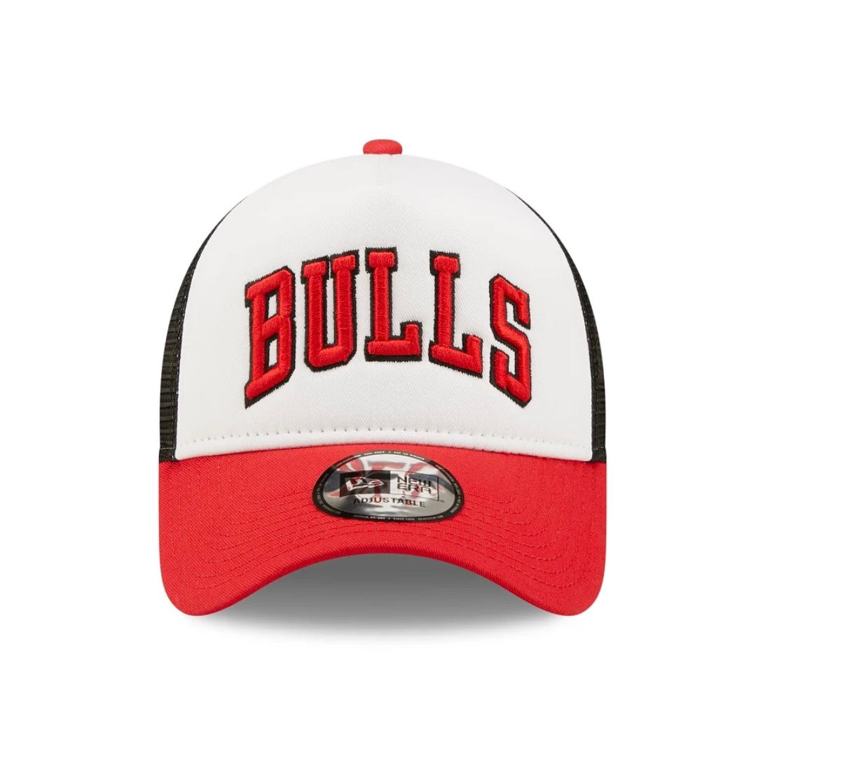 New Era
Chicago Bulls Team Arch White/Black/Red Trucker