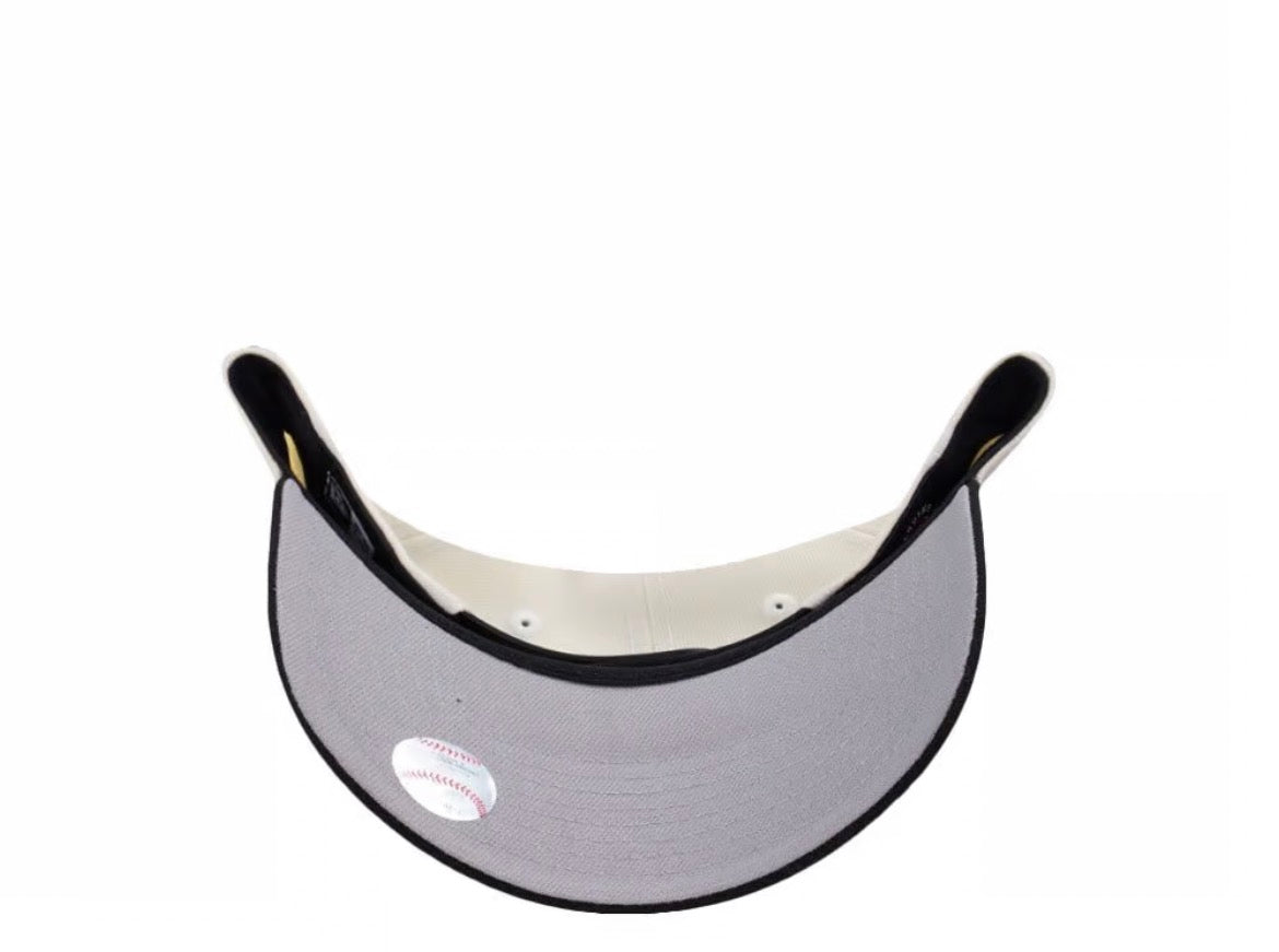 NEW ERA NEW YORK YANKEES CHROME BLACK TWO TONE EDITION 9FORTY A FRAME SNAPBACK CAP
 New Era