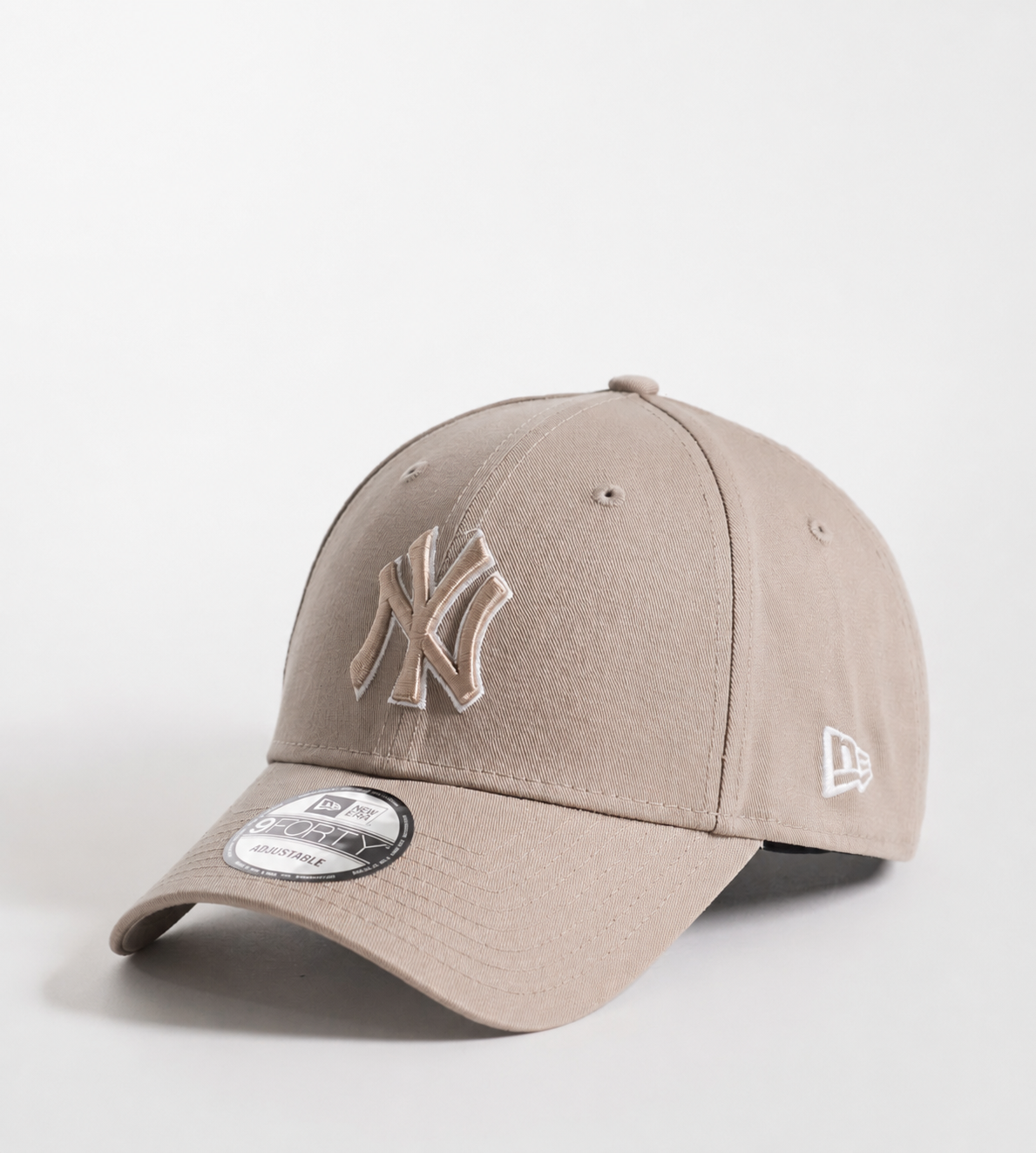 New Era NY Yankees 9forty outline logo cap in beige