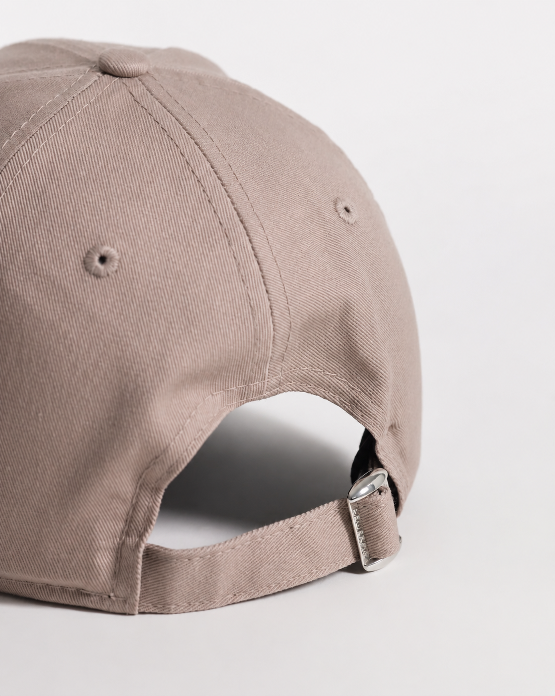 New Era NY Yankees 9forty outline logo cap in beige