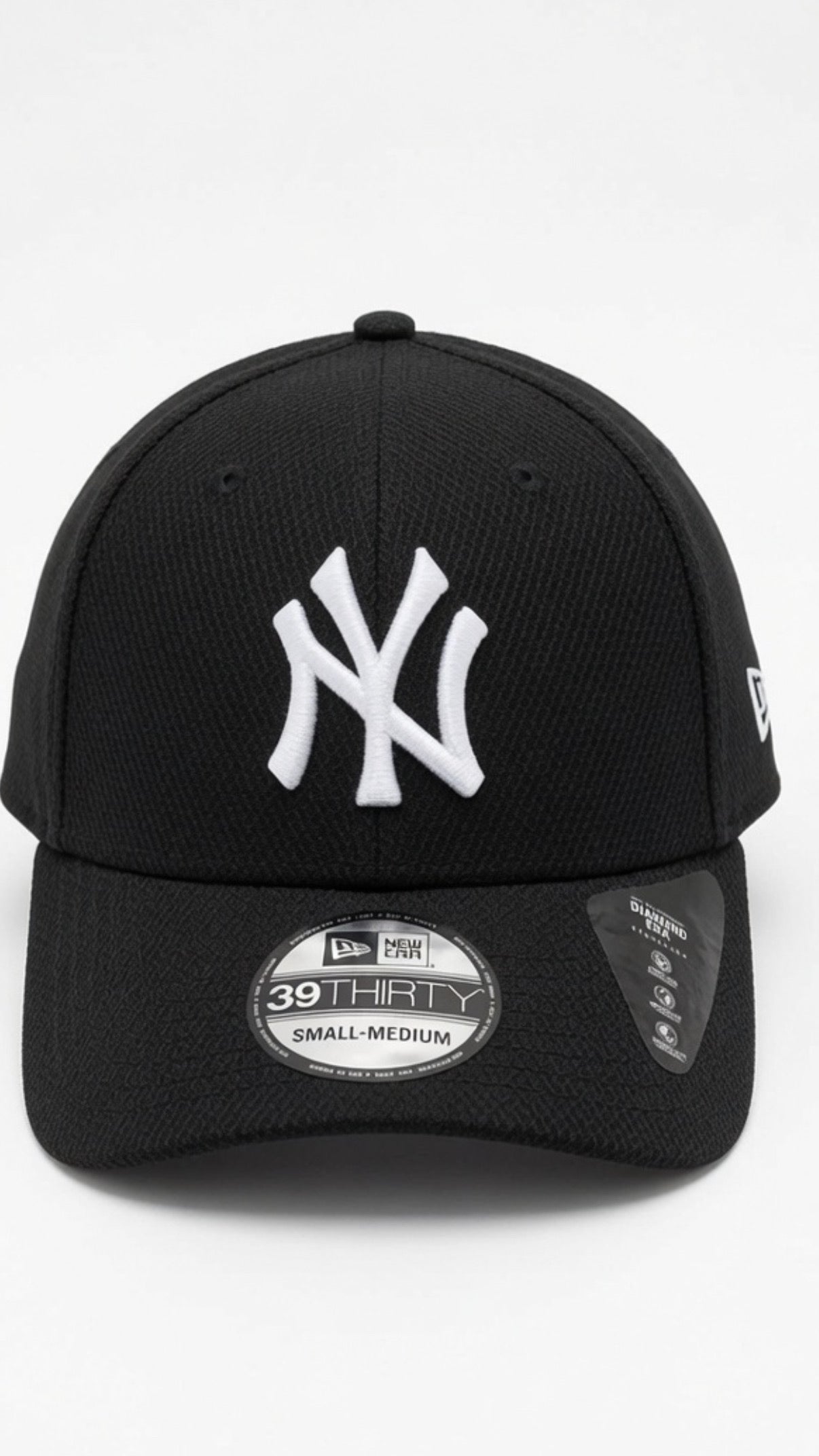 New York Yankees Diamond Era Black/White 39Thirty Flexfit
N’on adjustable small medium