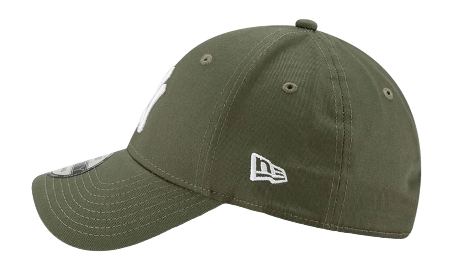 Casquette New Era Essential 9FORTY New York Yankees Green White N: 00319
