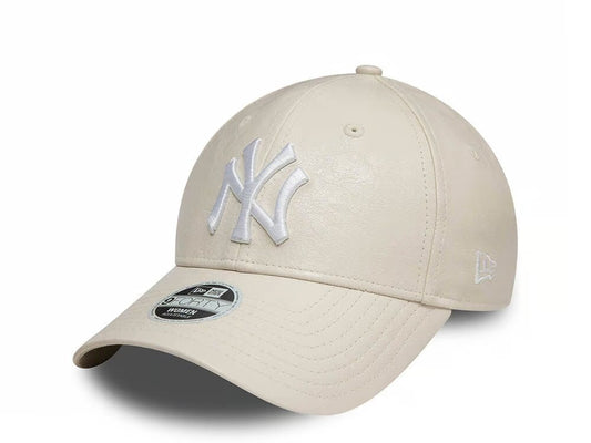 New Era New York Yankees Leather Stone 9Forty Strapback Cap